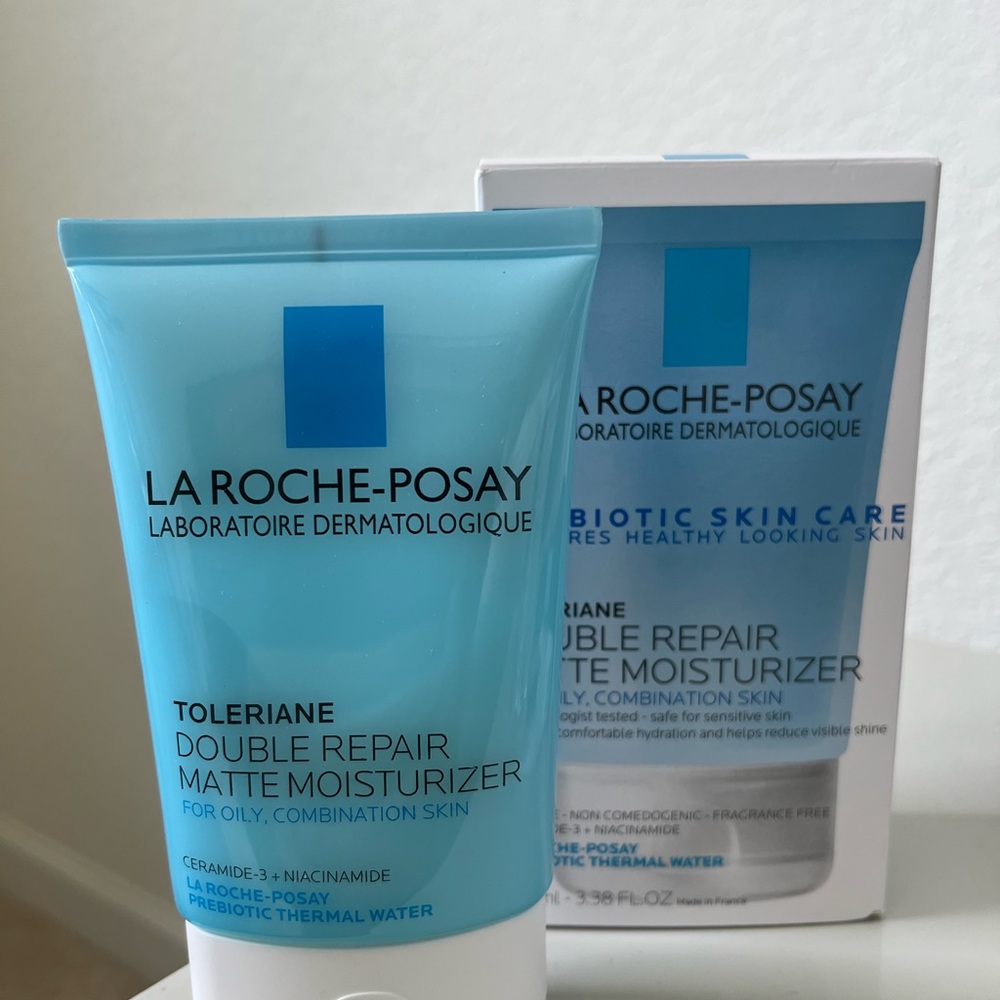 La Roche-Posay Toleriane Matte Moisturizer - Blue